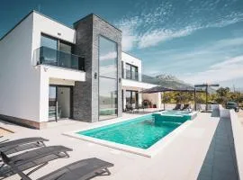 Modern Sea View Villa, Private Pool, Whirlpool, Calm & Beach Near