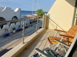 Holiday House Casa Vacanze Vento di Mare，位于马尔扎梅米的酒店