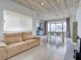 A fully equipped 3BR penthouse with large terrace by 360 Estates，位于埃尔哥茨拉的公寓