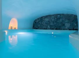 Blue Cave Oasis with Underground Jacuzzi，位于梅加洛克里的酒店