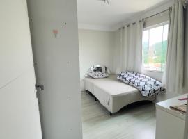 Quarto Individual，位于坎博里乌的酒店