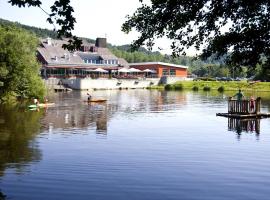 Hotel Ferienpark Hambachtal，位于上汉巴赫的酒店