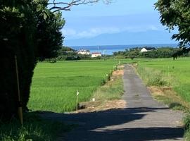 青と夕日，位于立山町的酒店