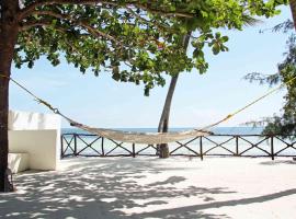 MANOLO Beach Resort，位于乌罗阿的度假村