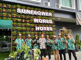 Sunflower World Hotel，位于瓜拉雪兰戈的酒店