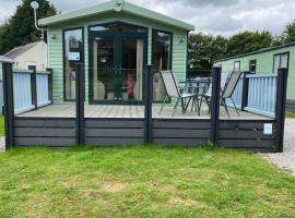 28 Borwick Lakes，位于康福斯的酒店