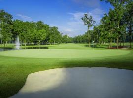 Sheraton Flowood The Refuge Hotel & Conference Center，位于弗洛伍德的酒店
