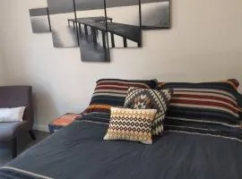 Private Room3 Own Entry Shared Bath One Guest Walk to UCSD