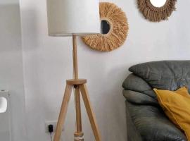 Apartamento T3 - férias，位于巴塞卢什的酒店