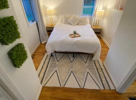 Serenity on State St，位于Owosso的酒店