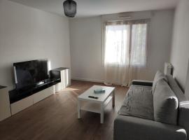 Charmant appartement proche Paris，位于欧博讷的酒店