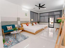 ALOHA SAIGON HOSTEL by Local Travel Experts - Newly opened, Less-touristy location, Spacious rooms, Glass shower bathroom, Free breakfast, Quiet alley and Cultural exploration，位于胡志明市的青旅