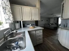 Disney Vacation Home 20 mins away from Parks !