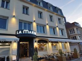 Le Grand Hôtel de la Marine "face à la mer"，位于贝桑于潘港的酒店