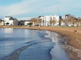 Appartement de 3 chambres face à la mer