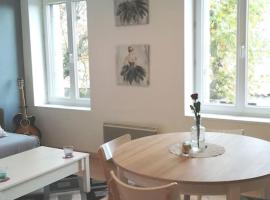 Appartement ZEN ET COSY，位于Estrablin的酒店