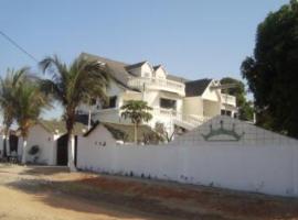 #11 princess apartments, kerr serign Senegambia area, West coast.，位于科洛里的酒店