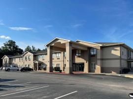 Country Inn & Suites by Radisson, Midway - Tallahassee West，位于米德韦的酒店