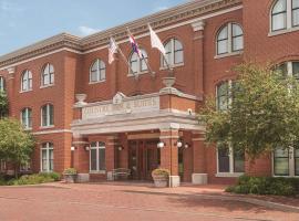 Country Inn & Suites by Radisson, St Charles Historic District，位于圣查尔斯的酒店