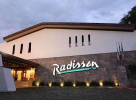Radisson Hotel Tapatio Guadalajara，位于瓜达拉哈拉唐米格尔伊达尔戈国际机场 - GDL附近的酒店