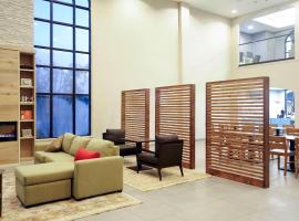 德克萨斯州休斯顿西北部卡尔森乡村酒店及套房，位于休斯顿的酒店