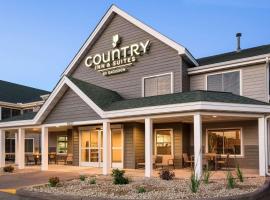 Country Inn & Suites by Radisson, Chippewa Falls, WI，位于奇珀瓦福尔斯齐佩瓦山谷地区机场 - EAU附近的酒店