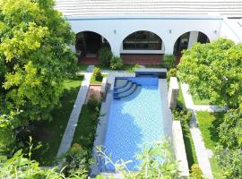 Tropical Homestay Phu Yen，位于Tuy Hoa Airport - TBB附近的酒店