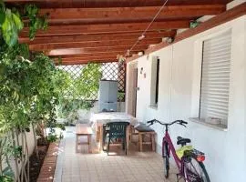 Casa con giardino a pochi passi dalla spiaggia