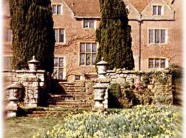 Bolebroke Castle，位于Hartfield的酒店