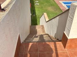 MH38 - Apartment with wonderful sea views，位于穆尔西亚的酒店