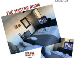 Executive Sea View apartment 3 Bedroom 'Lodge with the Legends' Sleeps up to 8，位于克利索普斯的酒店