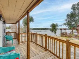 Lakefront Panama City Studio with Hot Tub Access