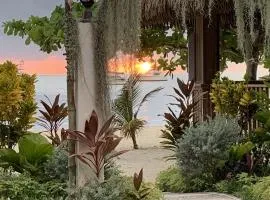2-bedroom Apt in an Ocean Front Resort in Jamaica - Enjoy 7 miles of White Sand Beach! apts