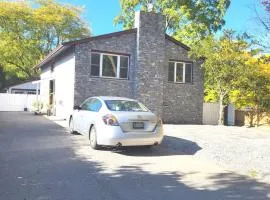 Cozy Home in Niagara-on-the-Lake