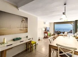 Sunny Beach Front Apartment