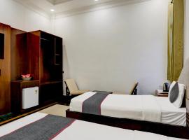 Townhouse 1252 Hotel Selaqui Inn，位于Jhājra的酒店