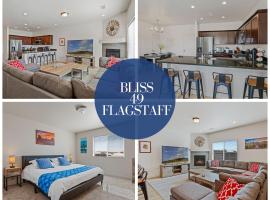 Bliss Flagstaff 49 townhouse，位于Bellemont的度假屋