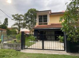 Homestay Country Homes Rawang，位于万挠的别墅