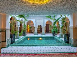 BÔ Riad Boutique Hotel & Spa，位于马拉喀什的摩洛哥传统庭院