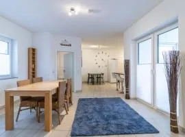 200m² Wohnung mit 6 Schlafzimmer
