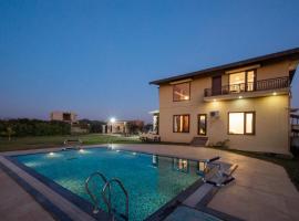 Alaya Stays 3 BHK Farmhouse wit Pvt Pool & Garden - Anantara，位于Gunta的别墅