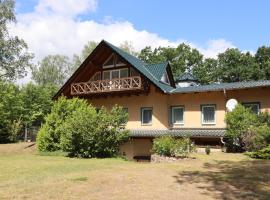 Ferienhaus Star Villa-Pälitzsee，位于Großzerlang的乡村别墅