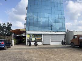 Hotel Karna Residency , Ranjangaon，位于Ranjangaon的酒店