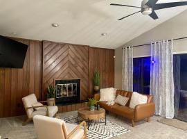 Charming Condo Near WFU and Hospitals, Full Kitchen, Strong WiFi, In-Unit Laundry
