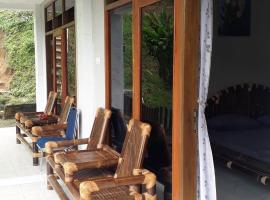 Villa Situ Jampang Campsite，位于Megamendung的酒店