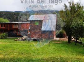 Villa Del Lago Alojamientos，位于普埃洛湖的度假屋