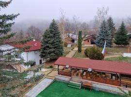 Комплекс Асеневци，位于Tsareva Livada德里亚诺沃修道院附近的酒店