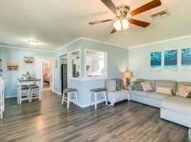 2 Mi to Redfish Bay Aransas Pass Home with Fire Pit