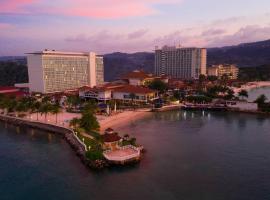 牙买加月宫酒店，位于欧丘里欧的Spa酒店