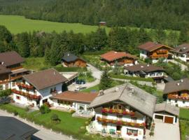 Haus Alpenblick，位于佩尔蒂绍的旅馆